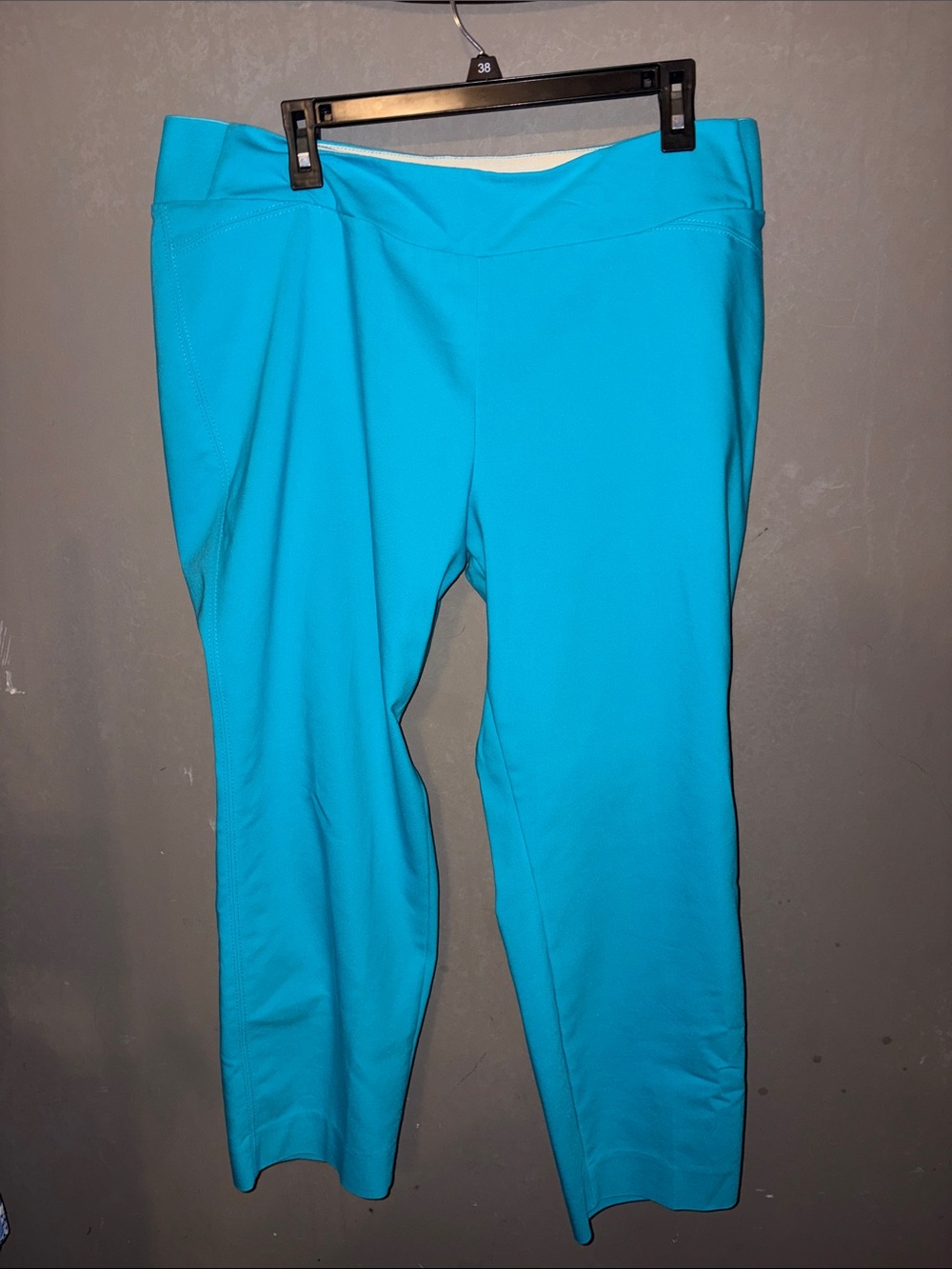 Investments Bright Teal Workout Capri Leggings